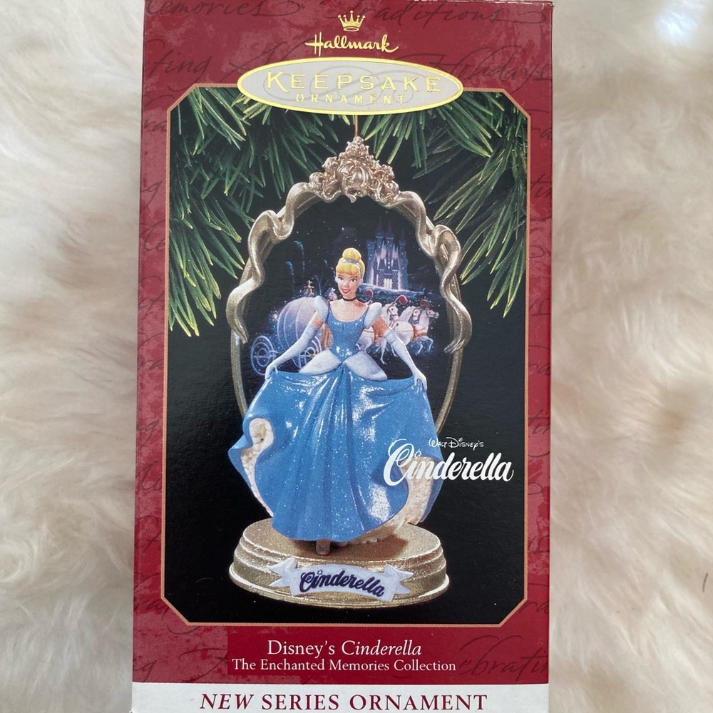 Hallmark Disney Ornament Cinderella